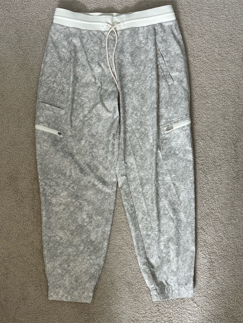 Athleta Venture Printed Pants - Picture 3 of 11